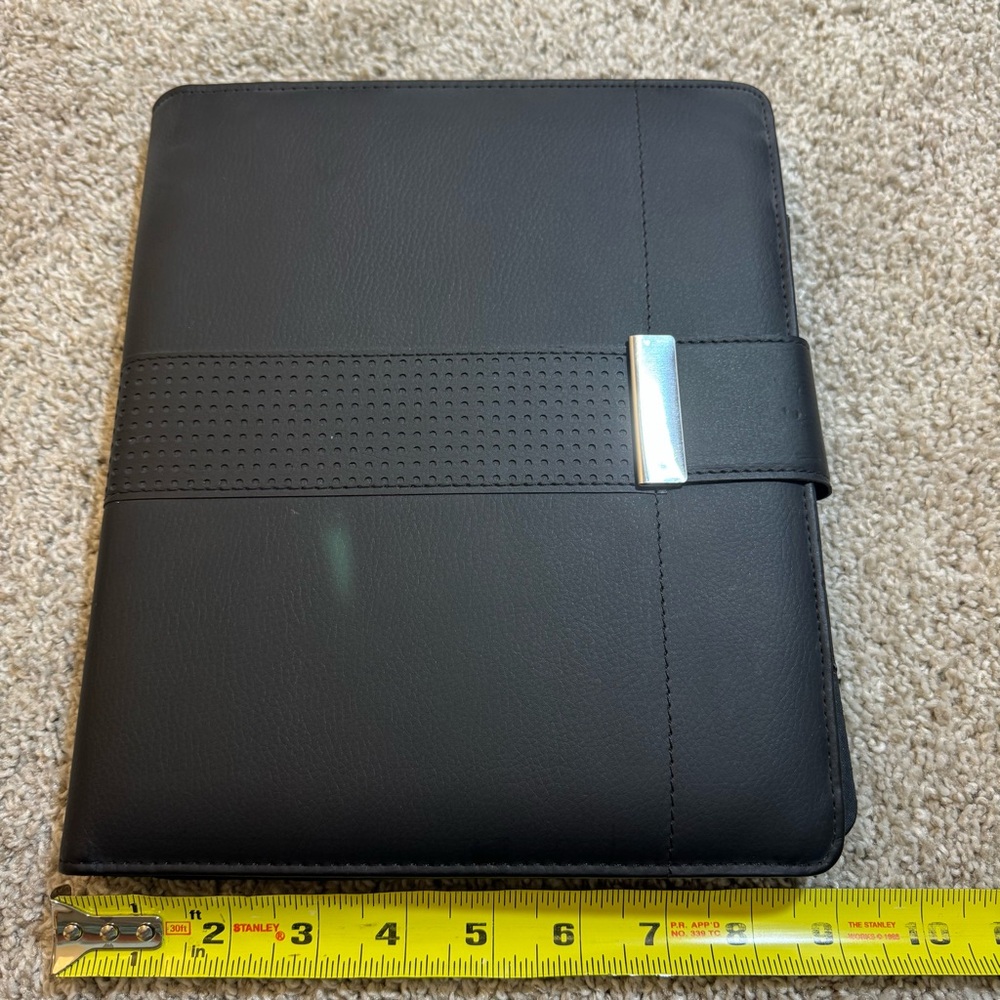 Charging Portfolio with Silver Accent